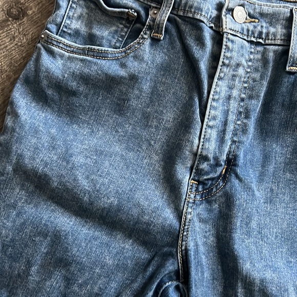 Levis Stretchy Jeans - Picture 3 of 4